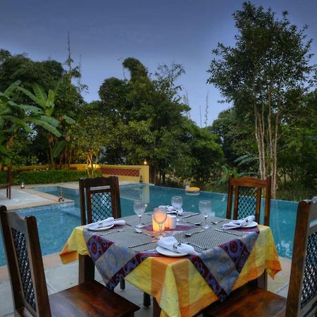 Courtyard House Hotel กานฮา ภายนอก รูปภาพ